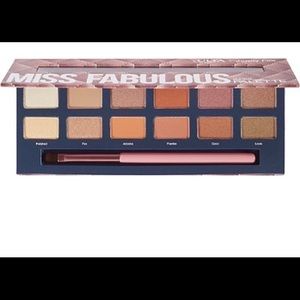 Limited addition miss fabulous pallet